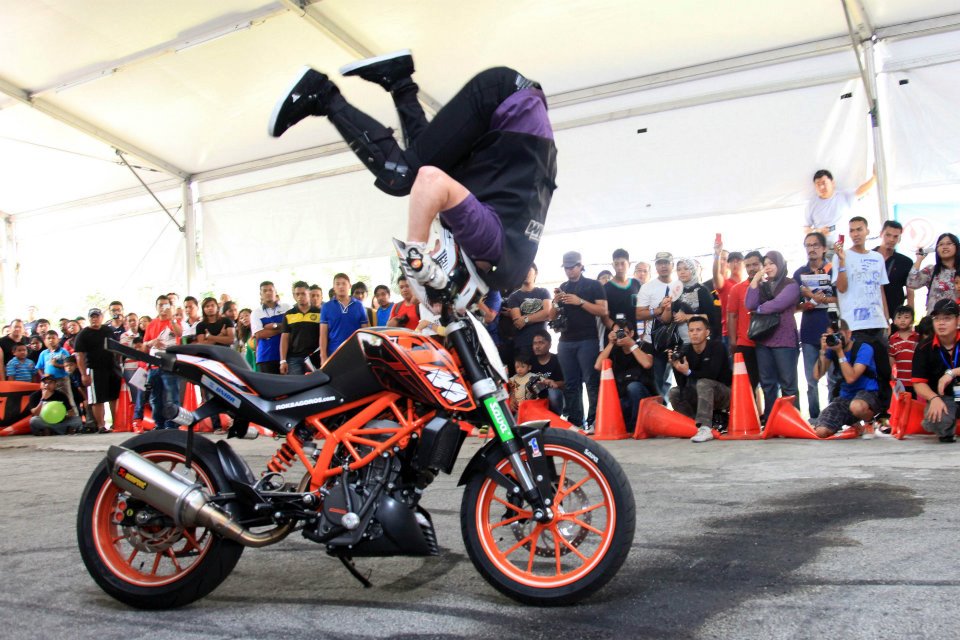 Rok Bagoros Motoxpo Stunt Show Rock Frontflip