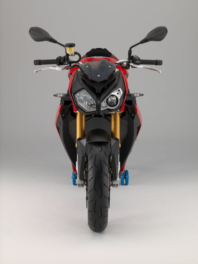 01-BMW-S1000R-naked