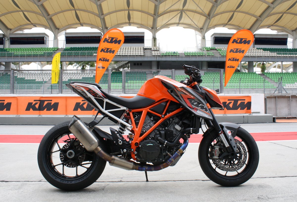 08-2014-KTM-1290-SuperDukeRMalaysia-007 - MotoMalaya.net - Berita dan ...
