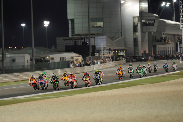 Start-of-the-2014-Qatar-Grand-Prix