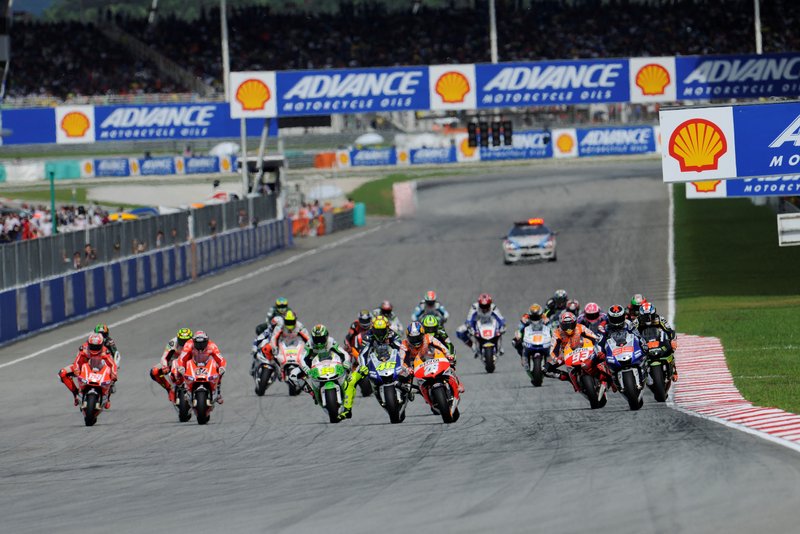 Start Of The 2013 Malaysian Grand Prix At Sepang International Circuit