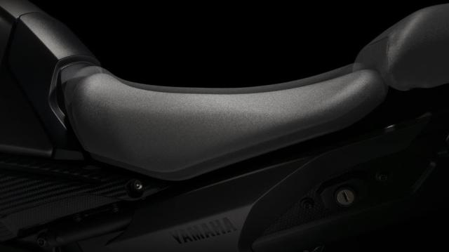 2015-Yamaha-MT09-Tracer-EU-Matt-Grey-Detail-015