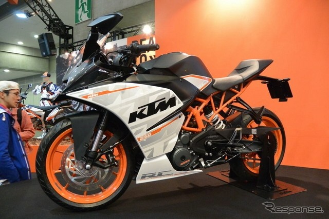2015-KTM-RC250