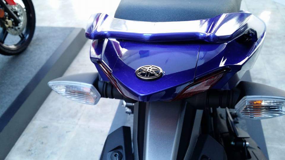 2015-Yamaha-Y15ZR-GP-Edition-Malaysia-001 - MotoMalaya.net 