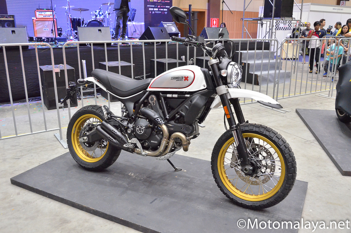 2017 Ducati Scrambler Cafe Racer & Desert Sled Moto Malaya ... (1200 x 795 Pixel)