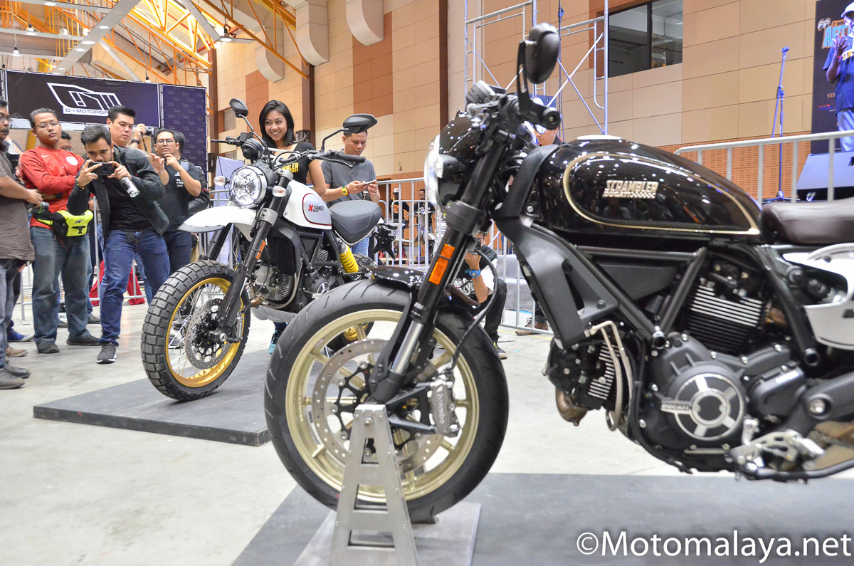 2017 Ducati Scrambler Cafe Racer & Desert Sled Moto Malaya 36