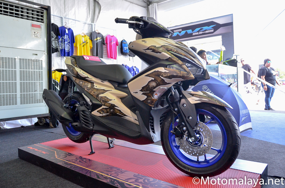 2017 Yamaha NVX Movistar Yamaha Monster Yamaha Tech 3 Moto Malaya_13 ...