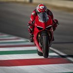 2018 Ducati Panigale V4 S 19