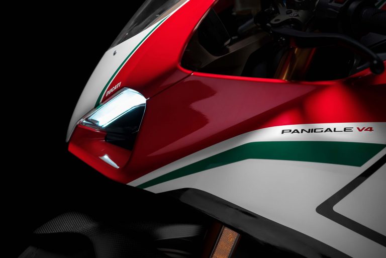 2018 Ducati Panigale V4 Speciale 3 768x513