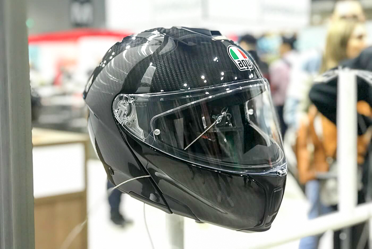 Agv Sportmodular World First Full Carbon Fibre Modular Flip Up Helmet 3