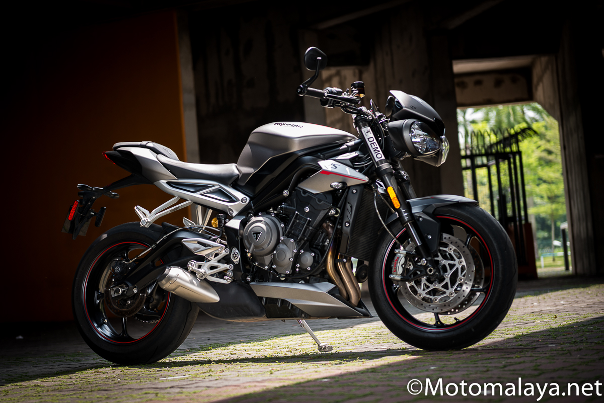 Tested 2017 Triumph Street Triple 765 Rs Test Review 3