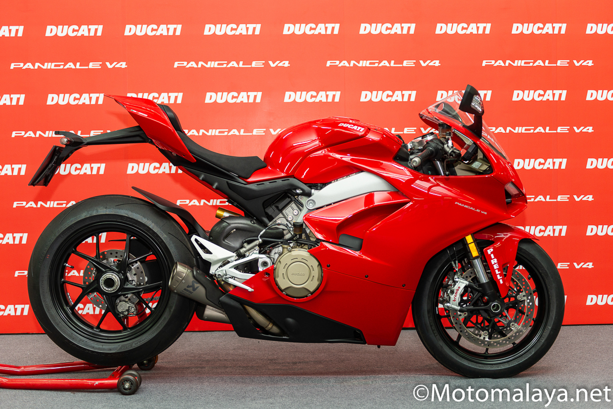 Dre Racetrack Academy Ducati Panigale V4 S Sic Motomalaya 1