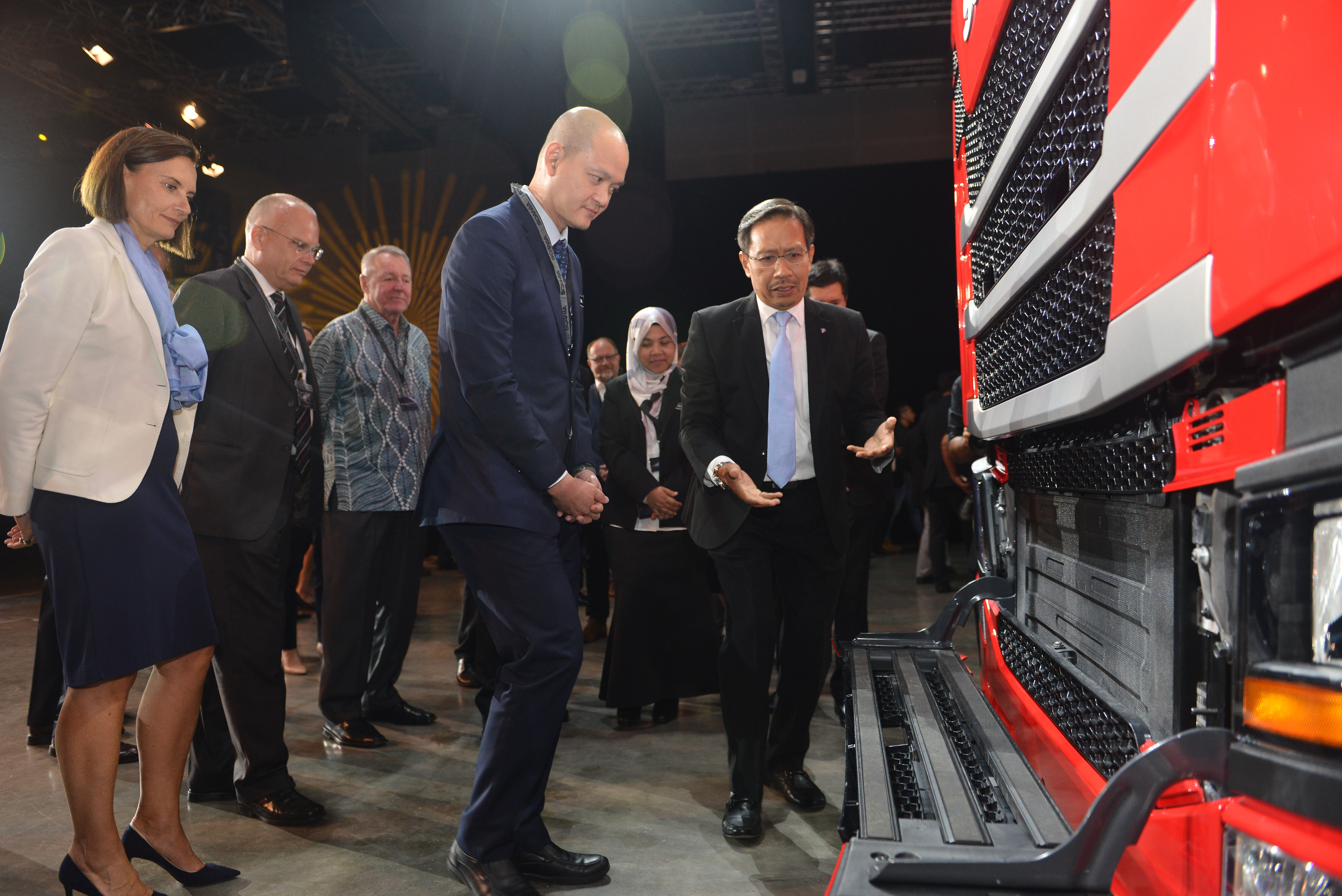 1 Idros Puteh (right) Highlighting One Of The New Generation Trucks To Yb Dr. Ong Kian Ming At The Recent Launch Event