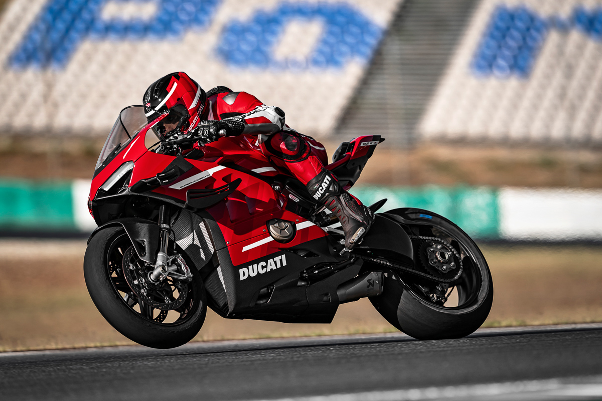 2020 Ducati Superleggera V4 Panigale Price Specs Official 32