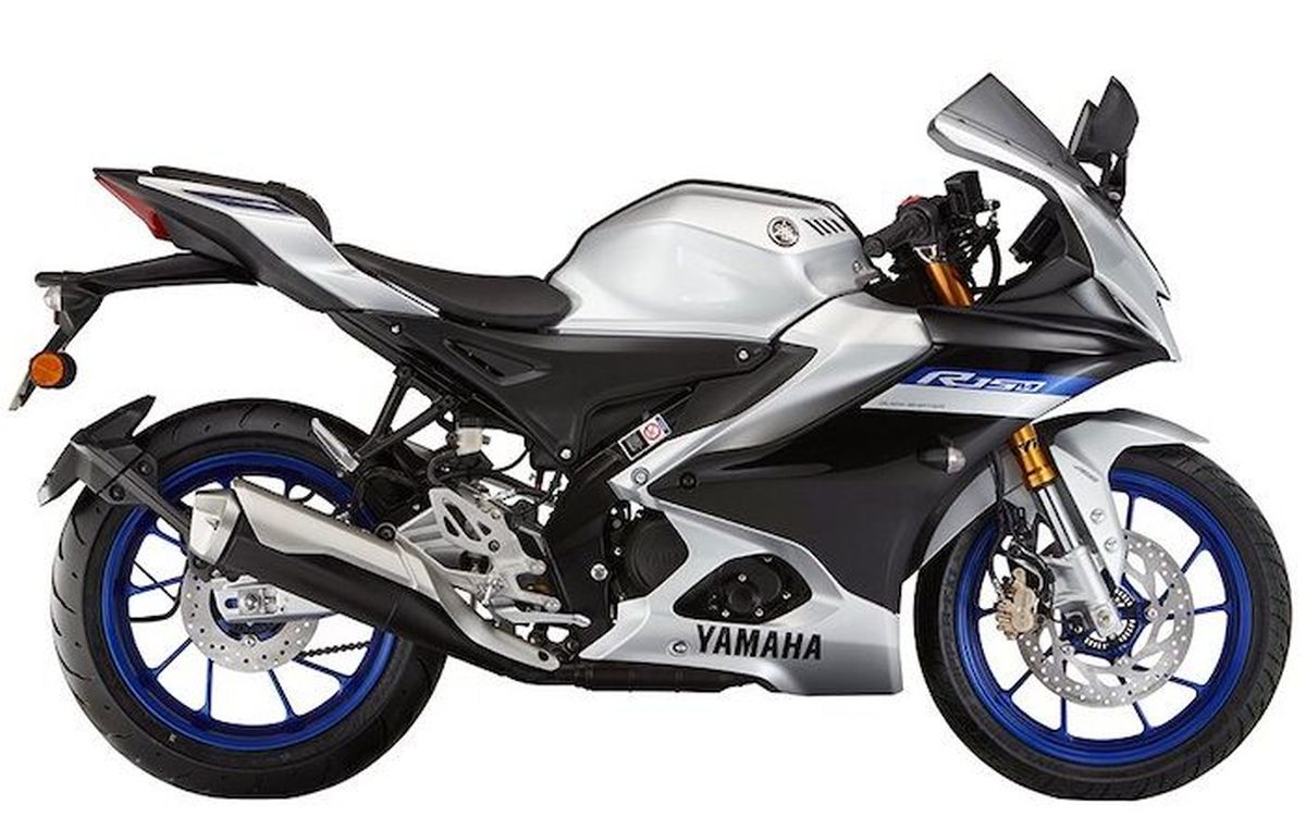 Yamaha R15m 6