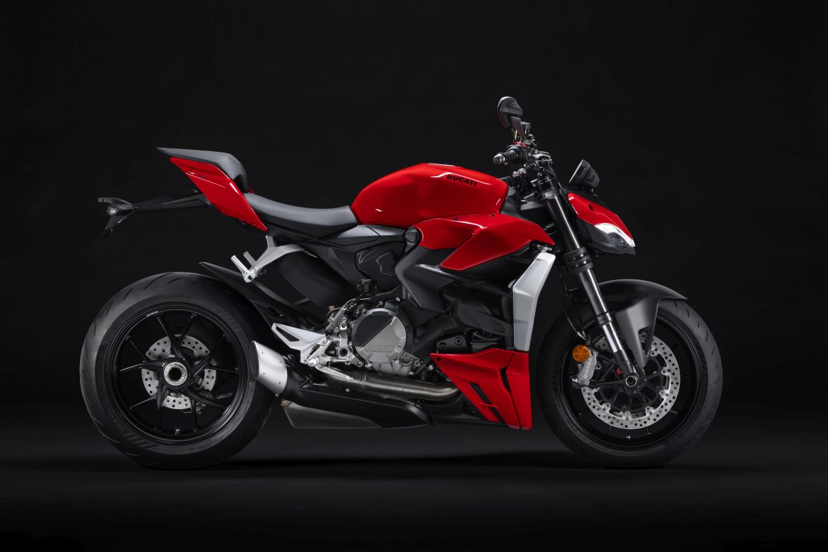 Ducati Streetfighter V2 2022 3