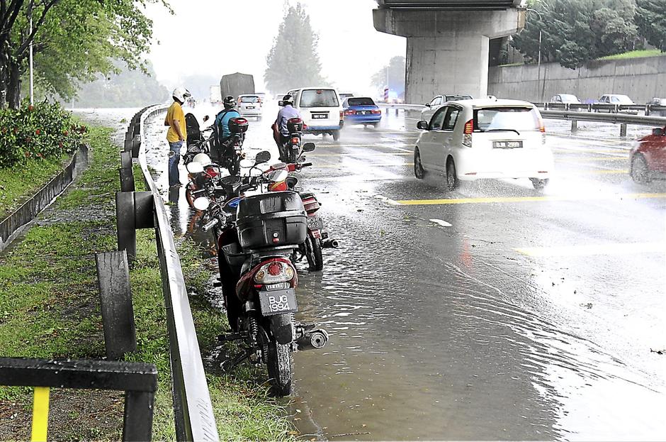 Rain Shelter Motorcycle Highway