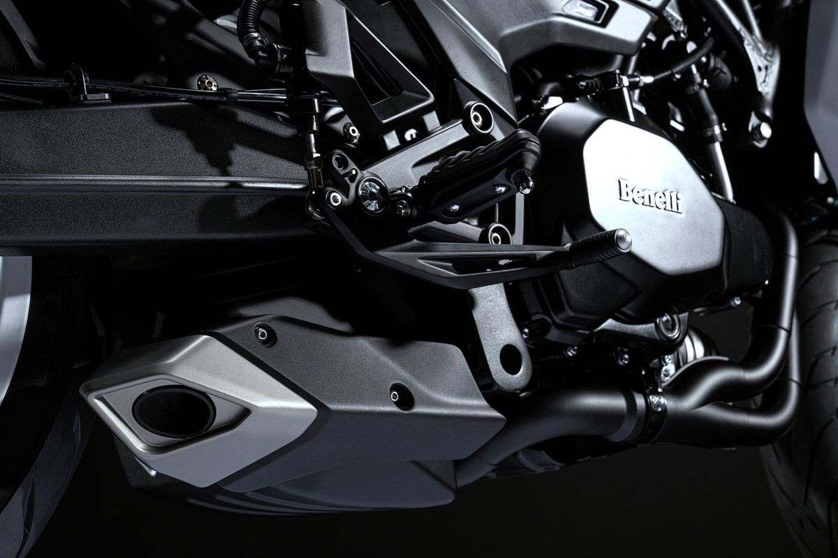 Benelli Tornado Naked Twin Motomalaya Net Berita Dan