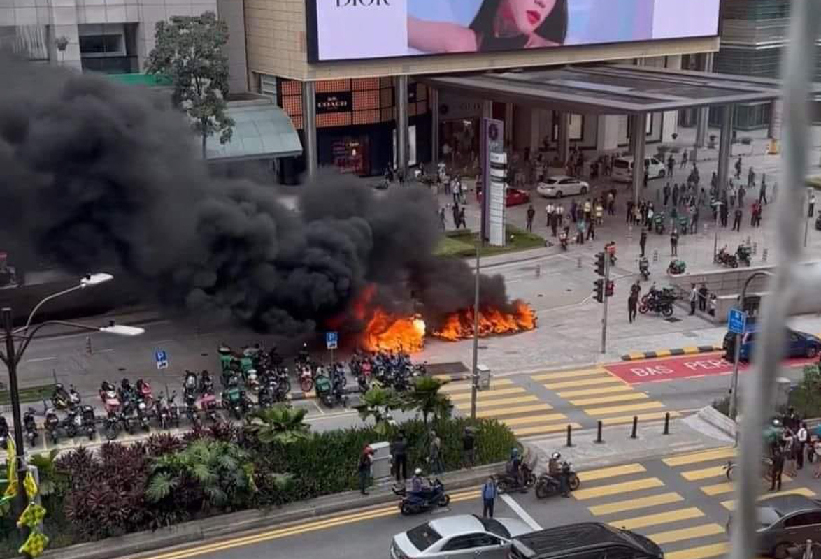 Motorcycles Fire Klcc 1